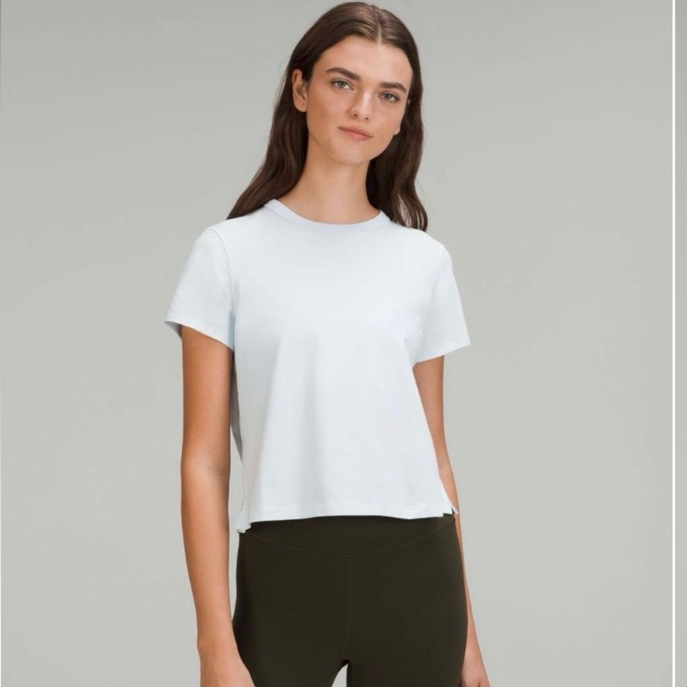 Lululemon classic fit cotton blend t-shirt